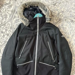 North Face Gatekeeper Ski Jacket - NEVER USED, LIKE NEW